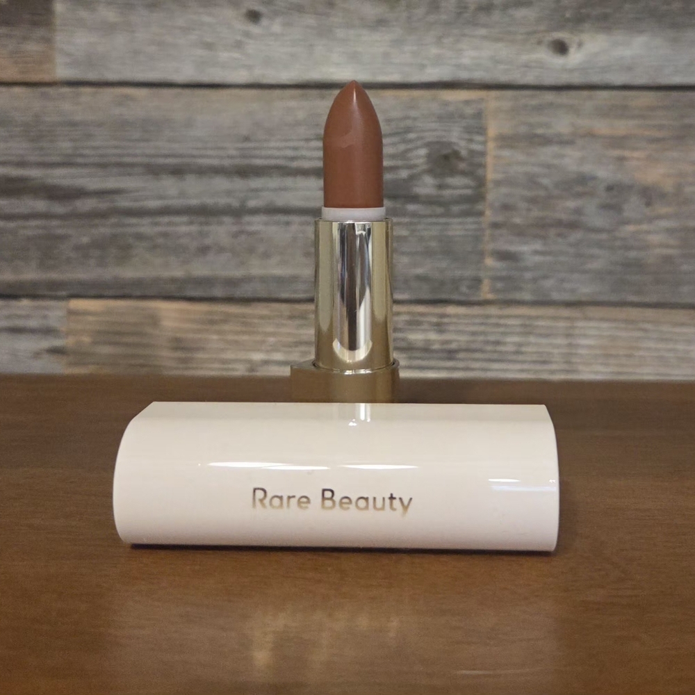 Rare Beauty- Kind Words Matte Lipstick Wise - Warm Brown Nude - Picture 7 of 13